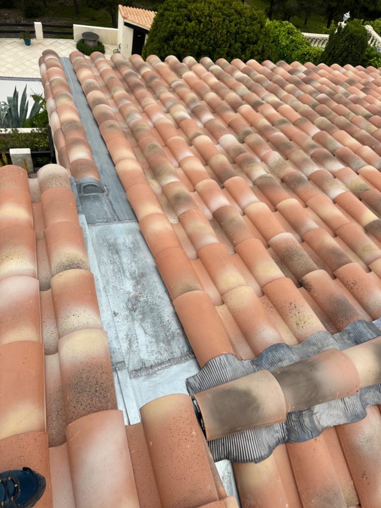 réfection toiture Arles réfection de toiture par nos artisan couvreur de Arles